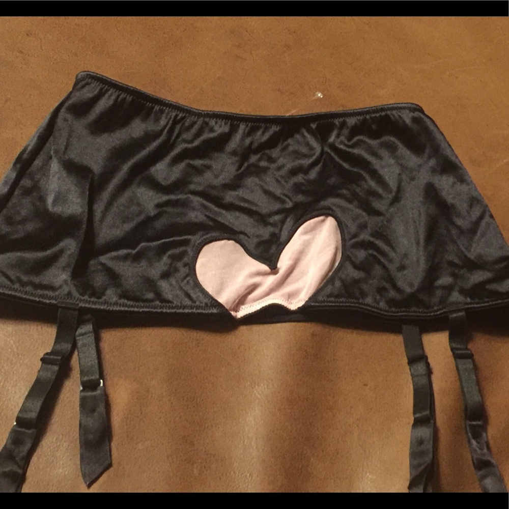Victoria’s Secret Garter Skirt - Size XS/S